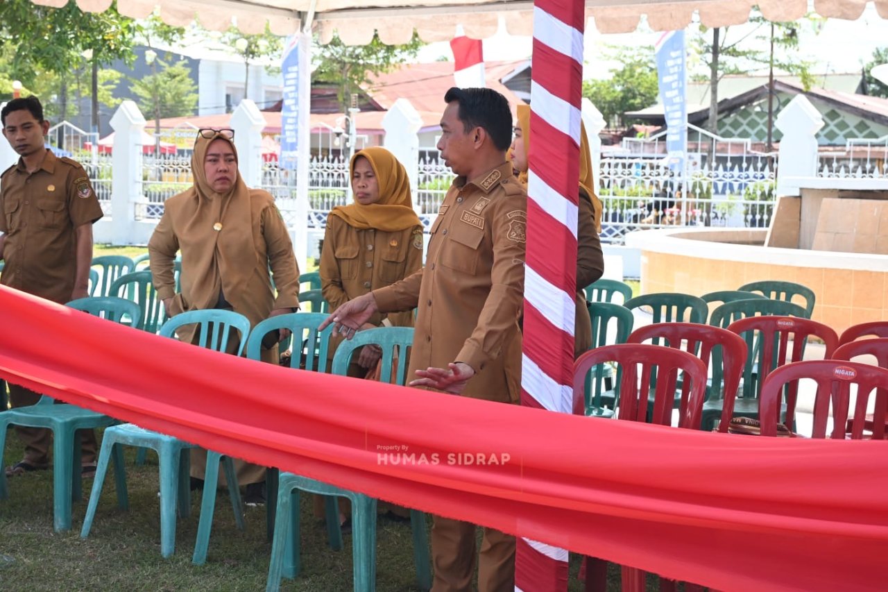 Nonton Gerak Jalan Makin Nyaman, Ada Tenda dan Kursi Disiapkan di Rujab Bupati Sidrap