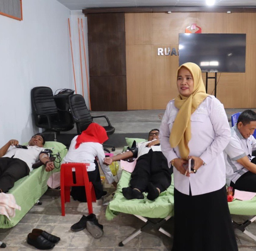 Bawaslu Sidrap Gelar Donor Darah, Wabup Nurkanaah Apresiasi Kepedulian kepada Sesama