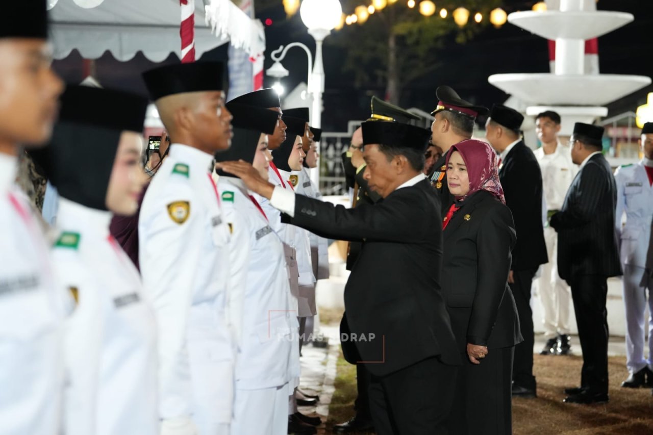 Resmi Dikukuhkan, 45 Paskibraka Sidrap Siap Bertugas di Upacara HUT ke-81 RI