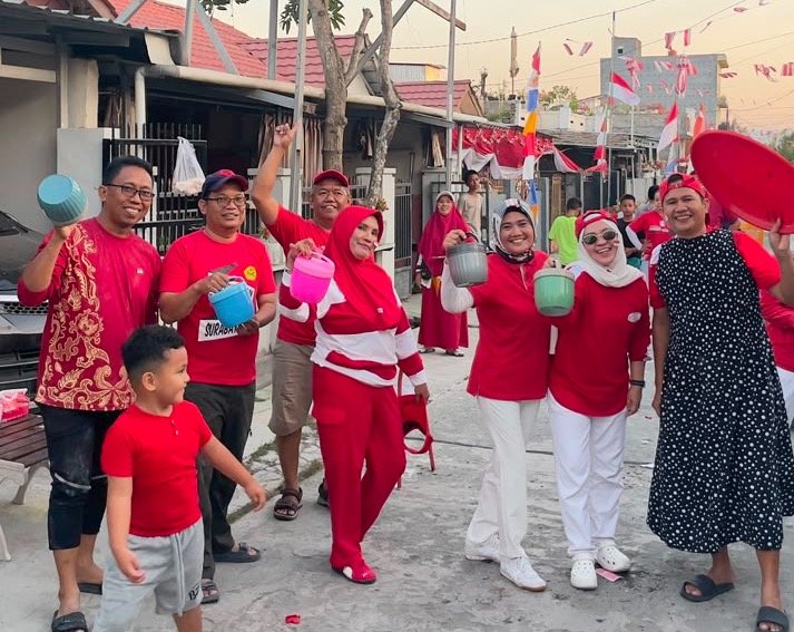Senyum Ceria, Kebersamaan, dan Semangat Kemerdekaan Warnai Karnaval Warga BTN Mula Rezki Lordu