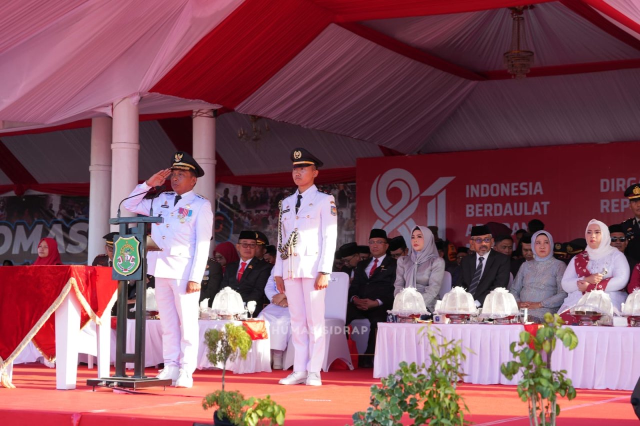 Paskibraka Sidrap Tunaikan Tugas, Penurunan Bendera HUT ke-81 RI Berlangsung Lancar