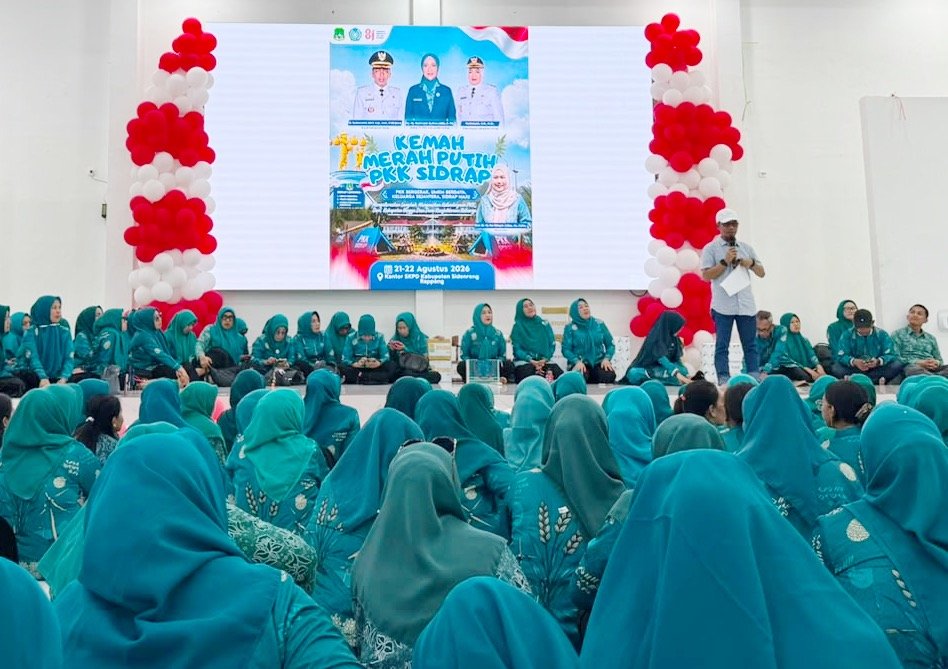 Kreativitas dan Kekompakan Kader Warnai Penutupan Perkemahan Merah Putih PKK Sidrap
