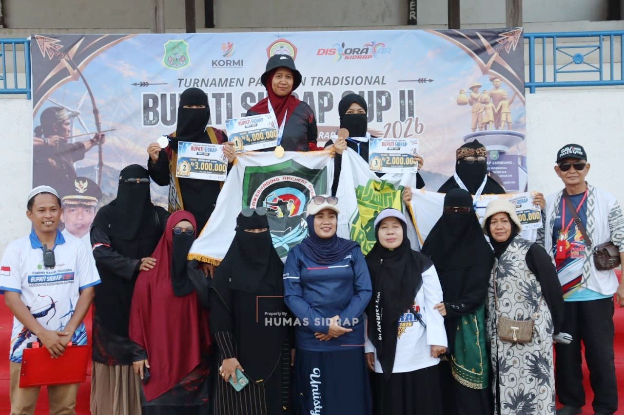 Ratusan Pemanah Putri Tunjukkan Ketepatan Bidikan di Bupati Cup II Sidrap