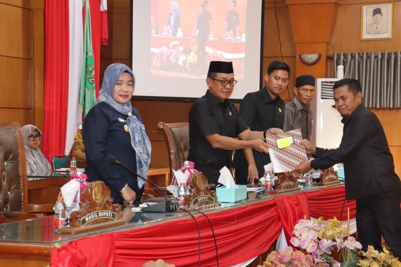 Bahas RAPBD Perubahan 2026, Fraksi DPRD Sidrap Sampaikan Pandangan Umum