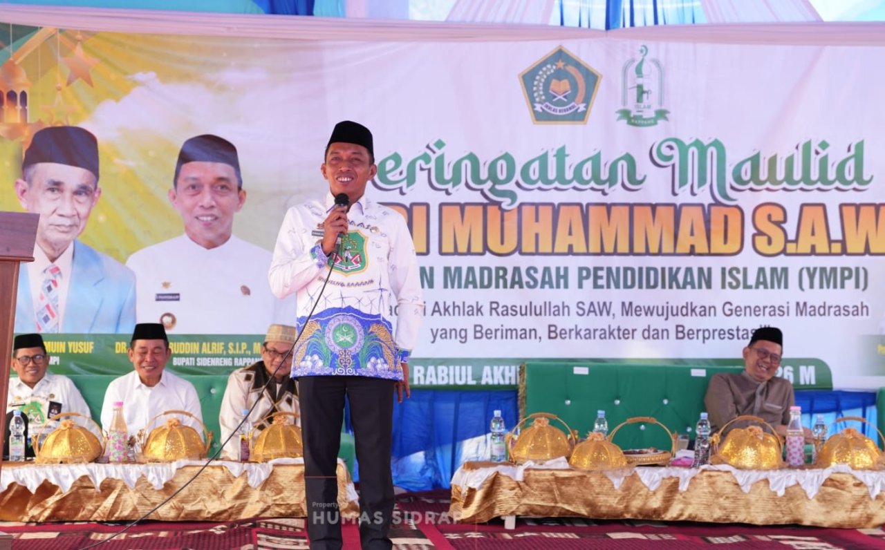 Suasana Khidmat Selimuti Peringatan Maulid Nabi Muhammad SAW 1448 H di MTs YMPI Rappang