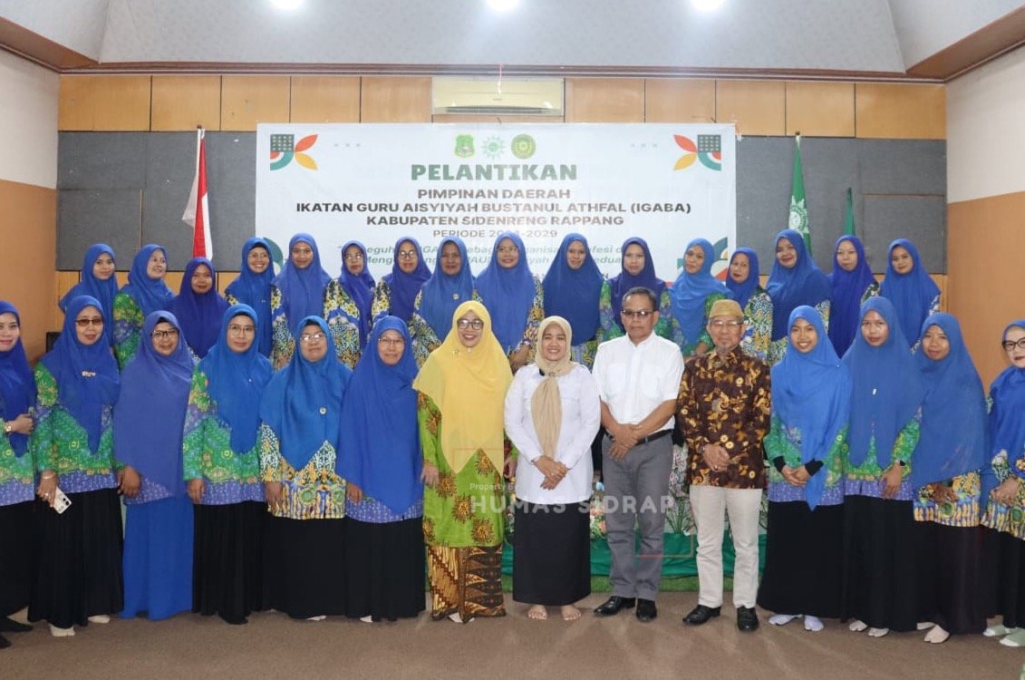 Nurkanaah Lantik Pengurus IGABA Sidrap Periode 2024 2029