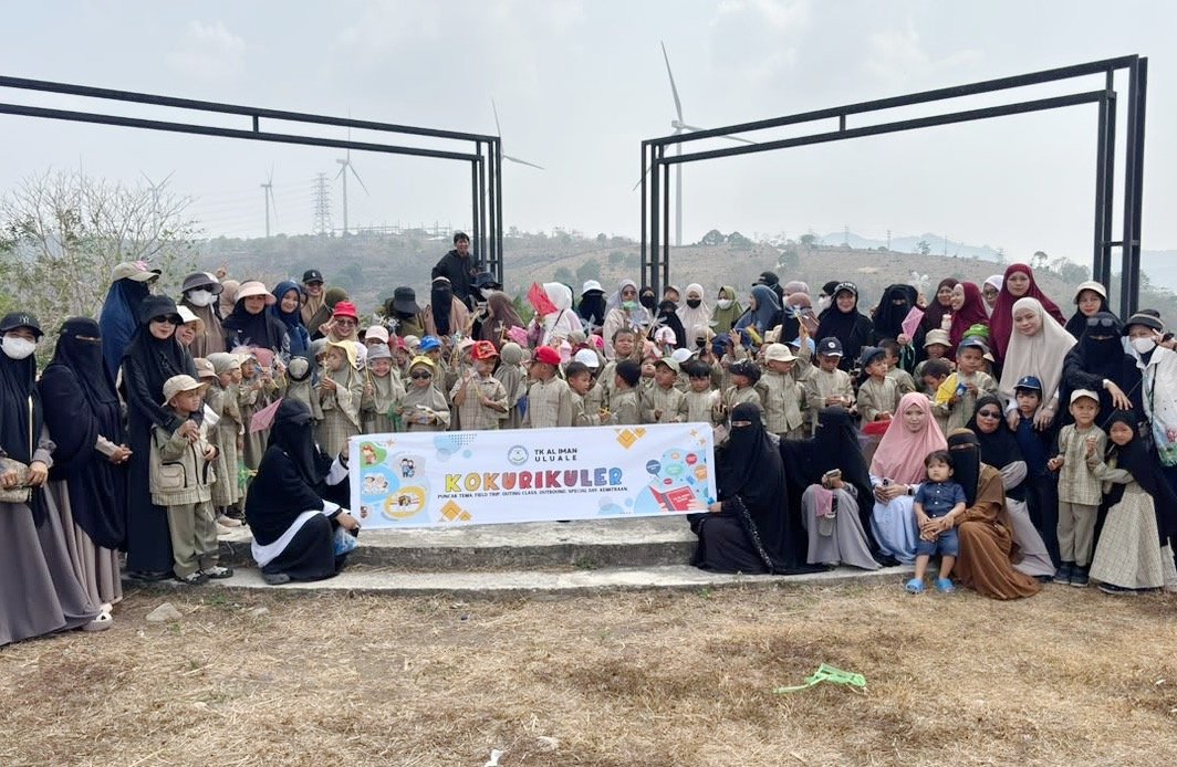 PLTB Jadi Ruang Belajar, Cara Seru Murid TK Al Iman Uluale Mengenal Alam